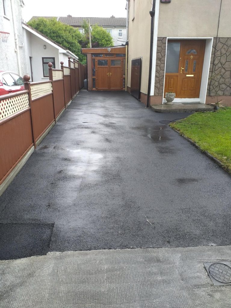 Tarmac driveway cleaning